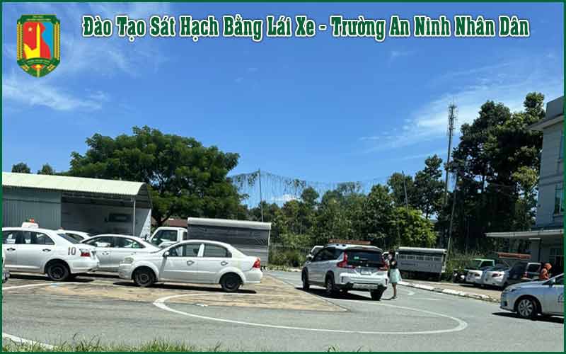 Học bằng lái xe B2