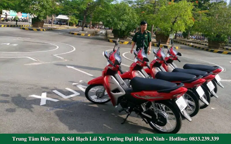 Thi Bằng Lái Xe Máy Làng Đại Học Dành Cho Sinh Viên Người Đi Làm Thi Bằng Lái Xe Máy Làng Đại Học Dành Cho Sinh Viên Người Đi Làm