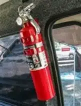 Trên xe ô tô có trang bị thiết bị như hình vẽ dưới đây, dùng để làm gì? Trên xe ô tô có trang bị thiết bị như hình vẽ dưới đây, dùng để làm gì?