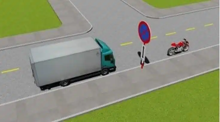 Bộ 600 Câu Hỏi Sát Hạch Lái Xe Cơ Giới Đường Bộ 53 Câu 508. Xe nào đỗ vi phạm quy tắc giao thông?